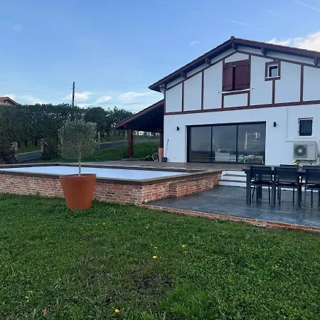 Maison Pays Basque Chez David Et Anais Willa Briscous